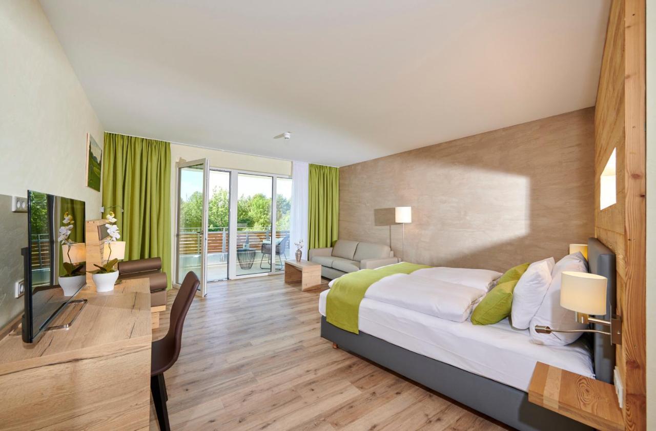 Bachhof Resort Hotel Kirchroth Eksteriør bilde