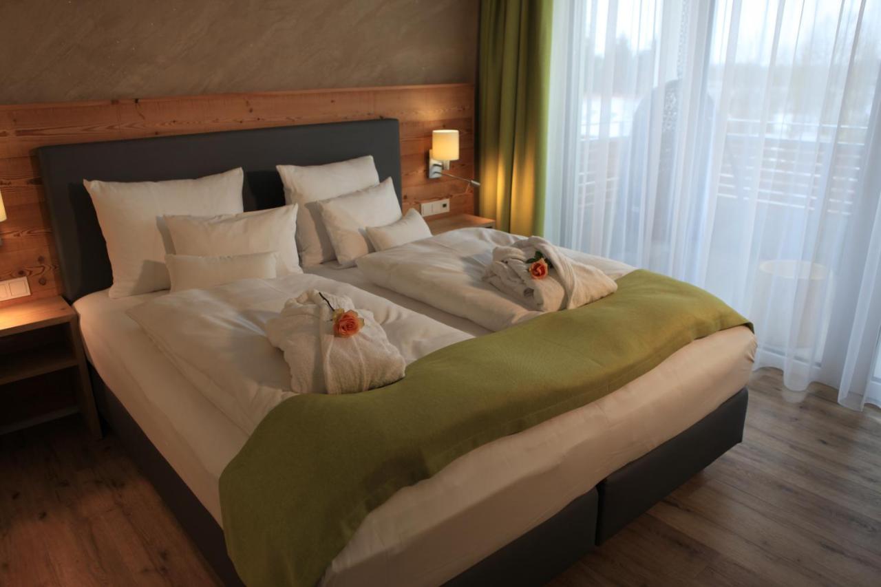 Bachhof Resort Hotel Kirchroth Eksteriør bilde