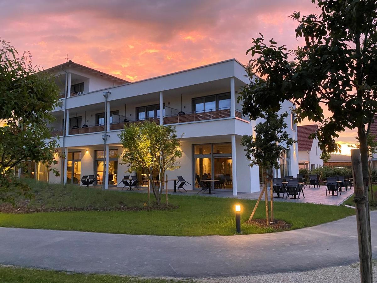 Bachhof Resort Hotel Kirchroth Eksteriør bilde